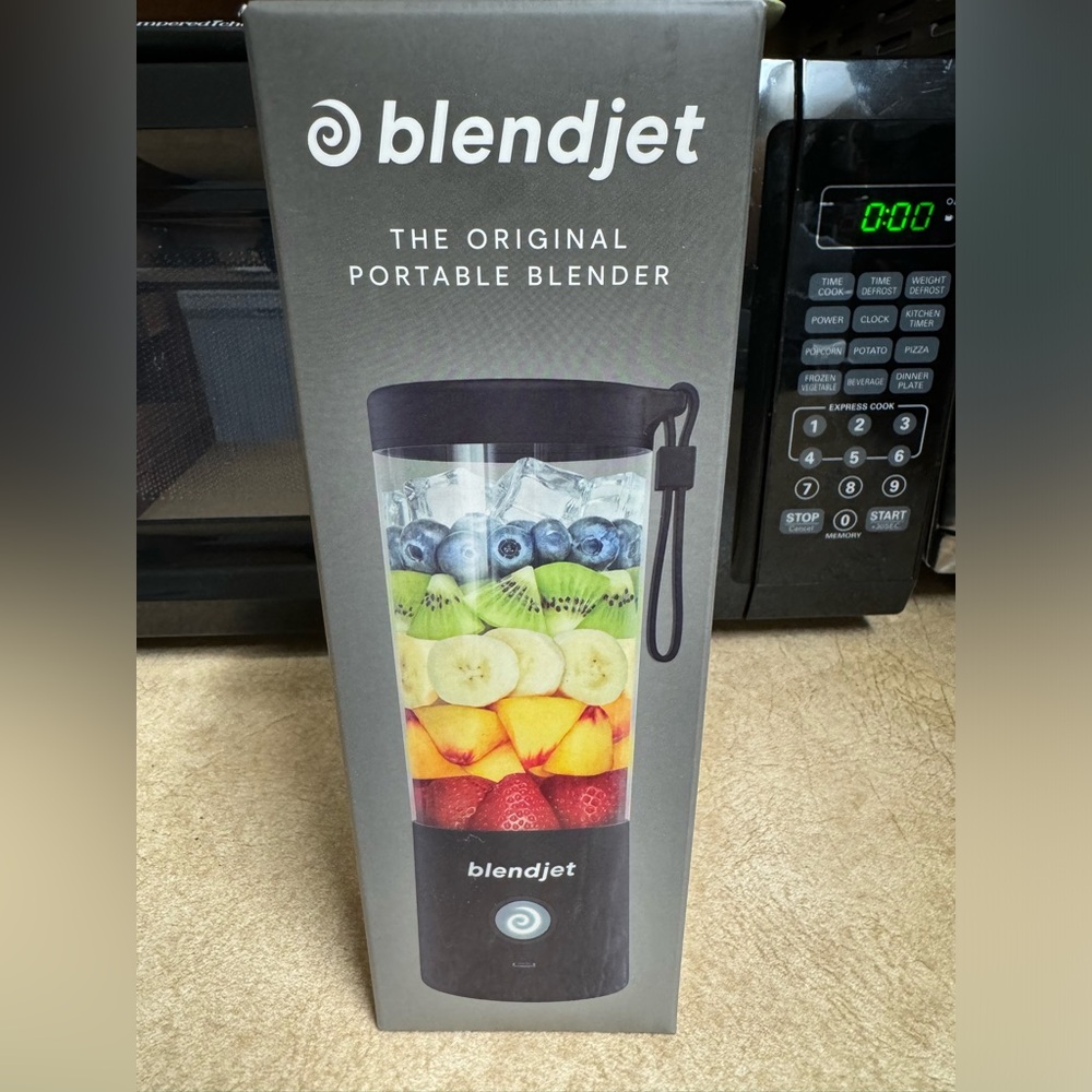 Original Blendjet, portable blender, rechargeable. Brand new in box